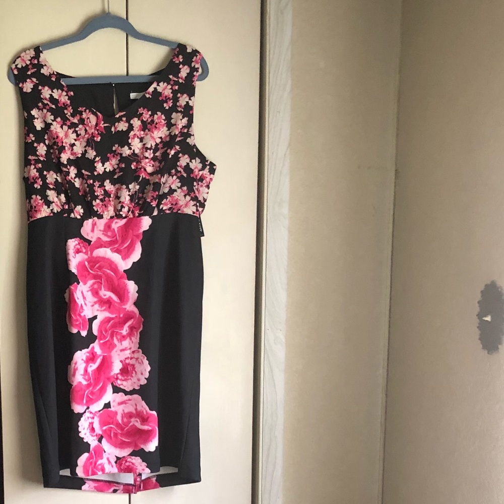 New York and Company Sheath Dress